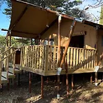 Tente Au Domaine De L'aven Campo de lujo *